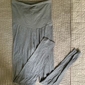 Motherhood maternity leggings. Gray. Size small.